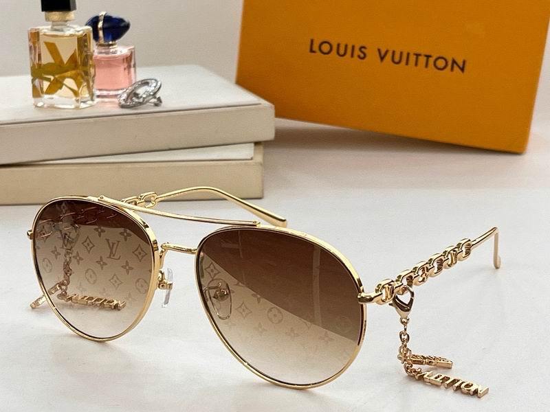 LV Sunglasses 312